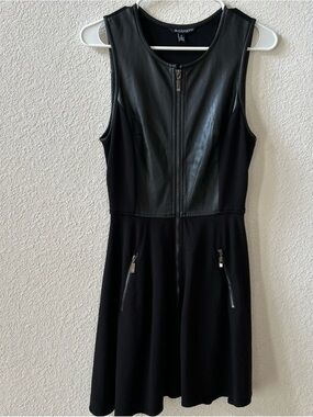 Eva Longoria dress S mini Leather and Metal zipper Look EUC